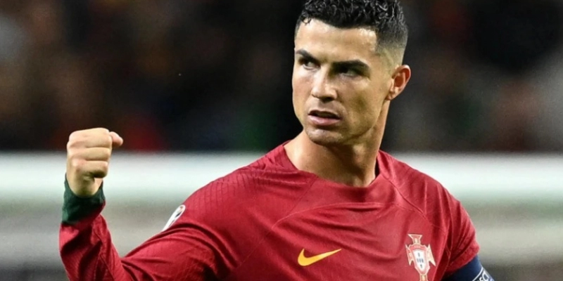 Cầu Thủ Cristiano Ronaldo
