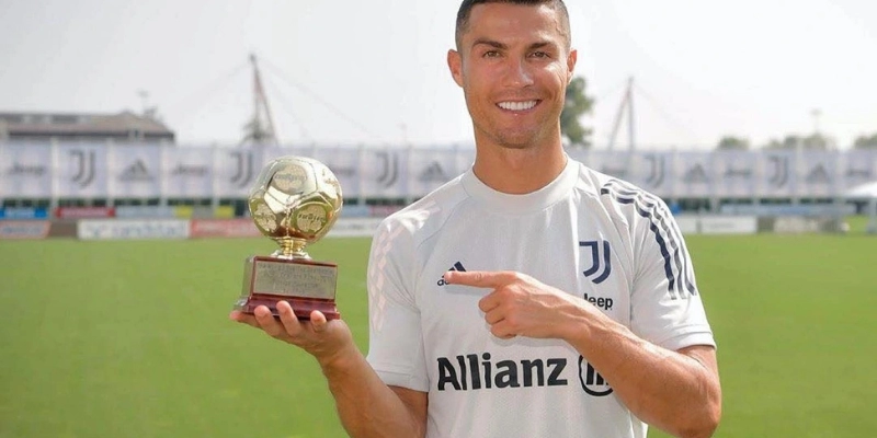 Cầu Thủ Cristiano Ronaldo