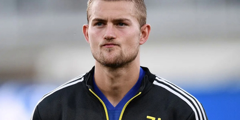 Kỷ Lục Chuyển Nhượng Của Matthijs De Ligt