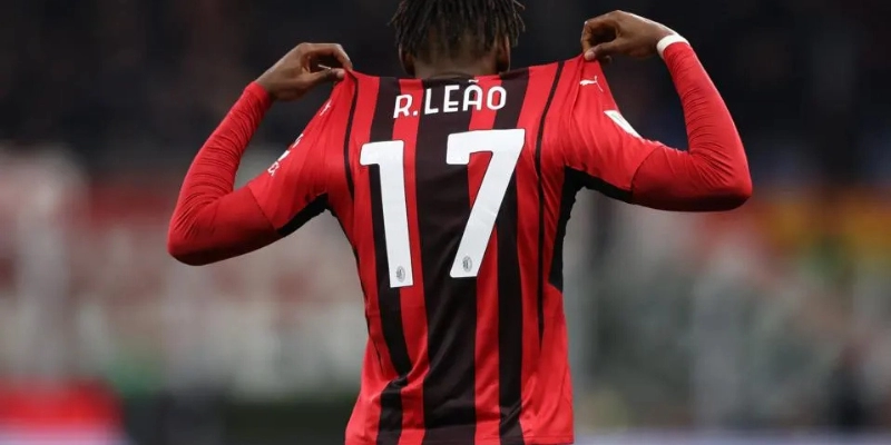Kỷ Lục Chuyển Nhượng Của Rafael Leão